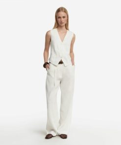 Taralawrence.shop007f4ea4be 1