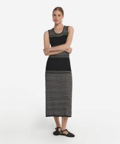 Taralawrence.shop017b39abca 1