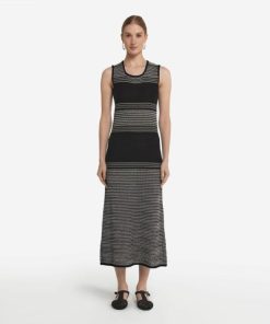 Taralawrence.shop017b39abca 2