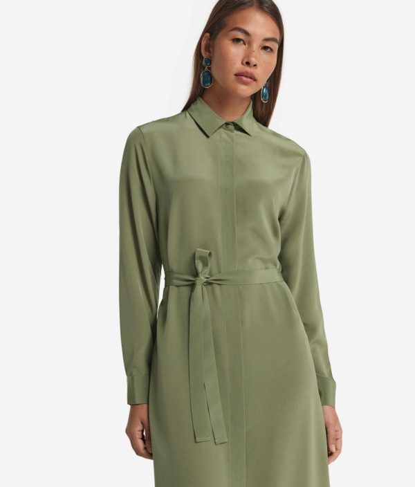 Taralawrence.shop0198ba5895 4