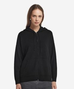 Taralawrence.shop029b2bfea8 2