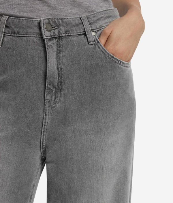 Taralawrence.shop03fa2f22e2 4