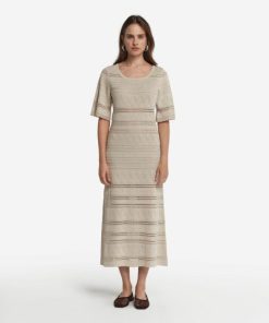 Taralawrence.shop04b2083e07 2