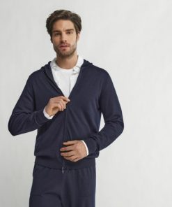 Taralawrence.shop058bbc0ba7 1