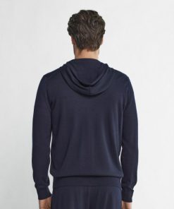 Taralawrence.shop058bbc0ba7 3