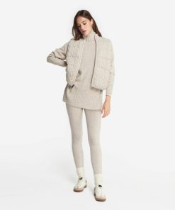 Taralawrence.shop05ef72104f 1