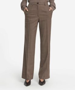 Taralawrence.shop066fd4d13f 2