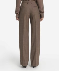 Taralawrence.shop066fd4d13f 3