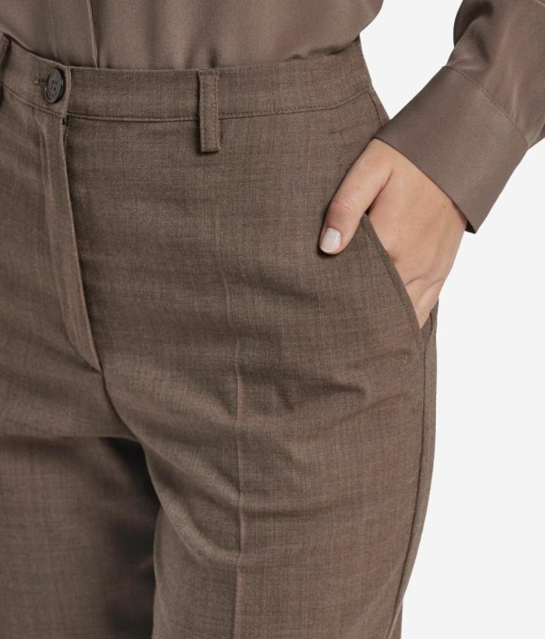 Taralawrence.shop066fd4d13f 4