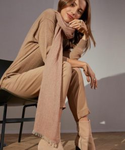 Taralawrence.shop07b81ff227 1