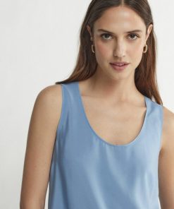 Taralawrence.shop09043e1592 4