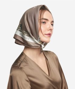 Taralawrence.shop0944eb134a 1