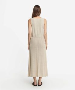 Taralawrence.shop097e82ebec 3