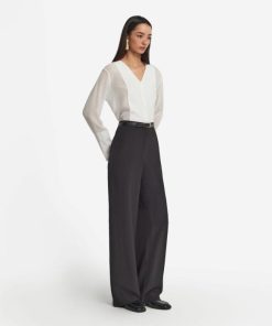 Taralawrence.shop0ca1ae68ff 1