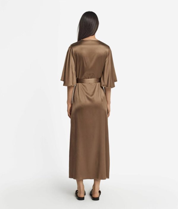 Taralawrence.shop104f6e40dc 3