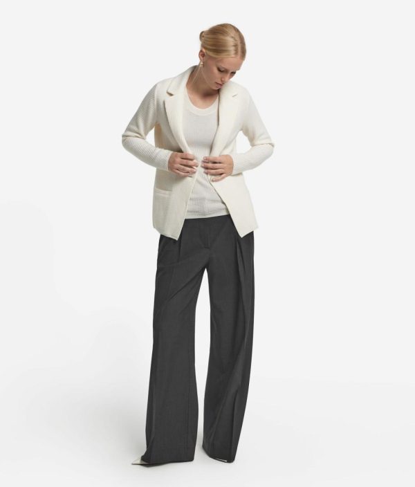 Taralawrence.shop11f9e34dc3 1