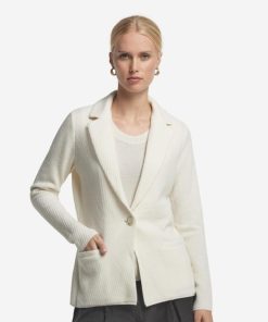 Taralawrence.shop11f9e34dc3 2