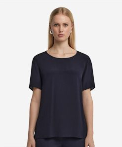 Taralawrence.shop14c0026d86 2