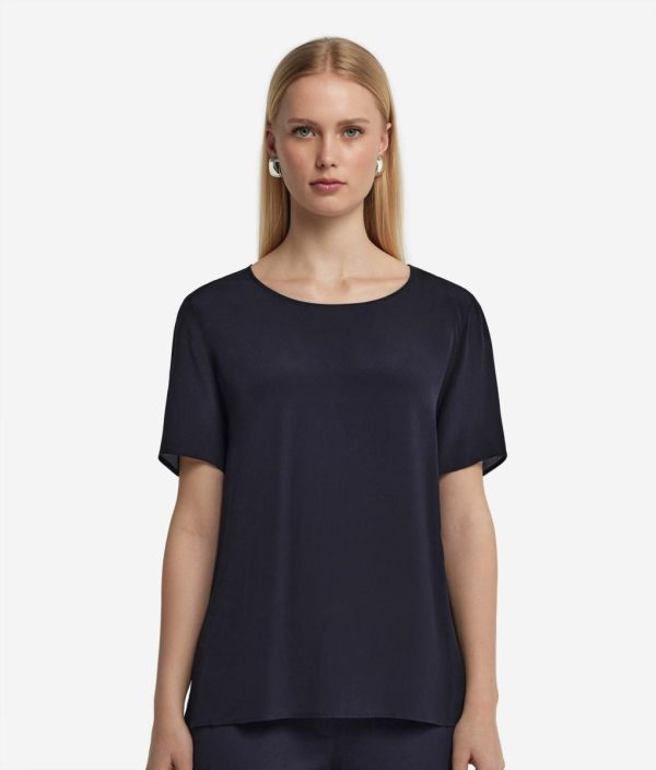 Taralawrence.shop14c0026d86 2