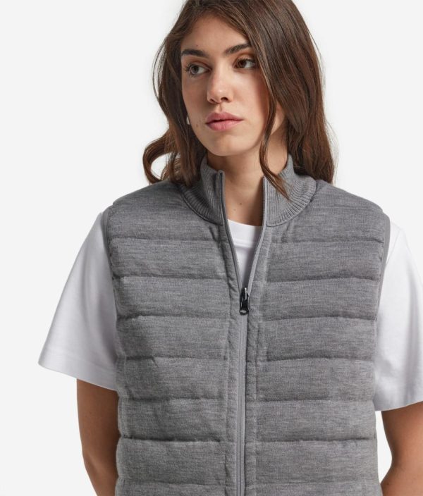 Taralawrence.shop156820b006 4