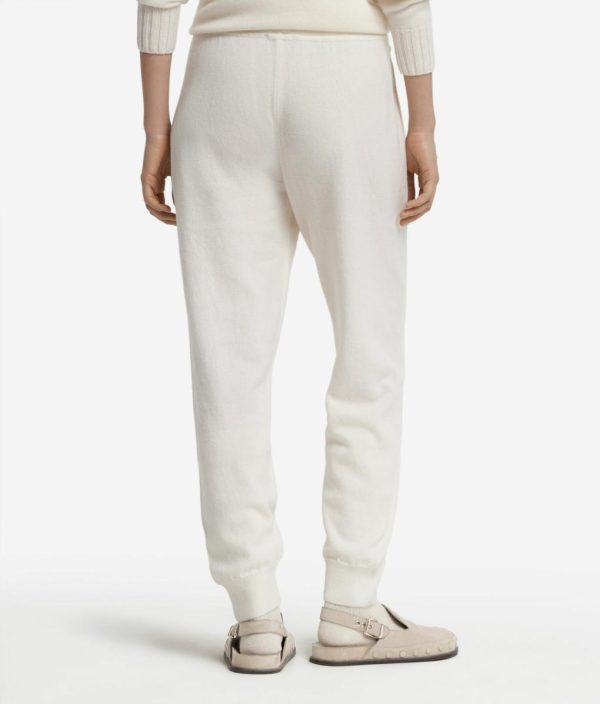 Taralawrence.shop175c0817fd 3