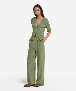 Taralawrence.shop19886da7c5 1