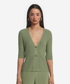 Taralawrence.shop19886da7c5 2