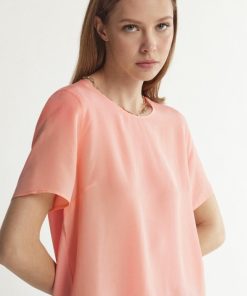 Taralawrence.shop19e43d075c 4