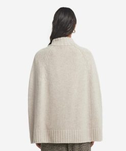 Taralawrence.shop1a06444784 3