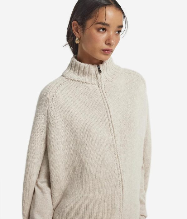 Taralawrence.shop1a06444784 4