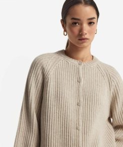 Taralawrence.shop1d225f761b 4