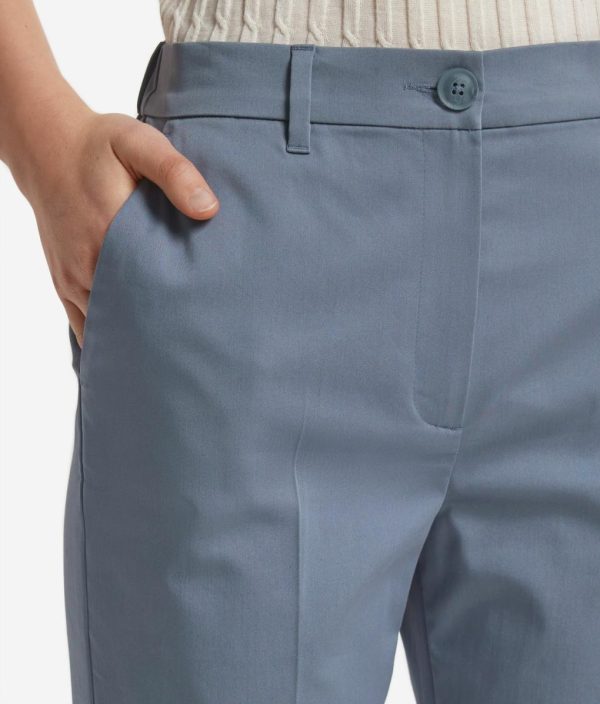 Taralawrence.shop215814085a 4