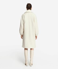 Taralawrence.shop23f7fc7c3d 3