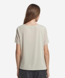 Taralawrence.shop25dbe22071 3