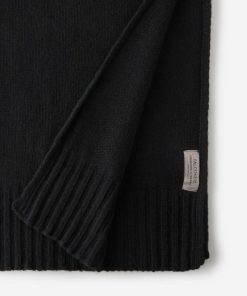 Taralawrence.shop2683aae935 5