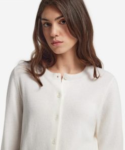 Taralawrence.shop277e21a766 2