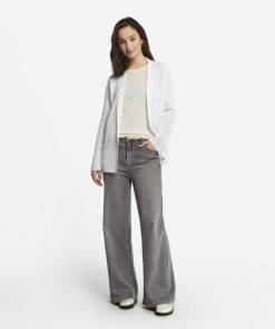 Taralawrence.shop281ab81ab0 1