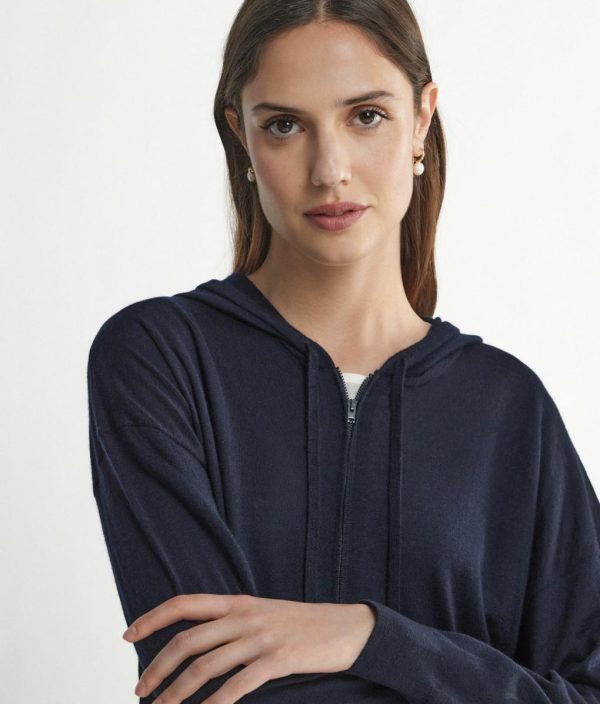 Taralawrence.shop2aad0a9e81 4