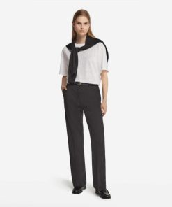 Taralawrence.shop2f6281dc82 1