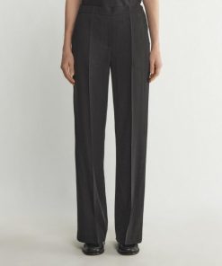 Taralawrence.shop30daf11734 2