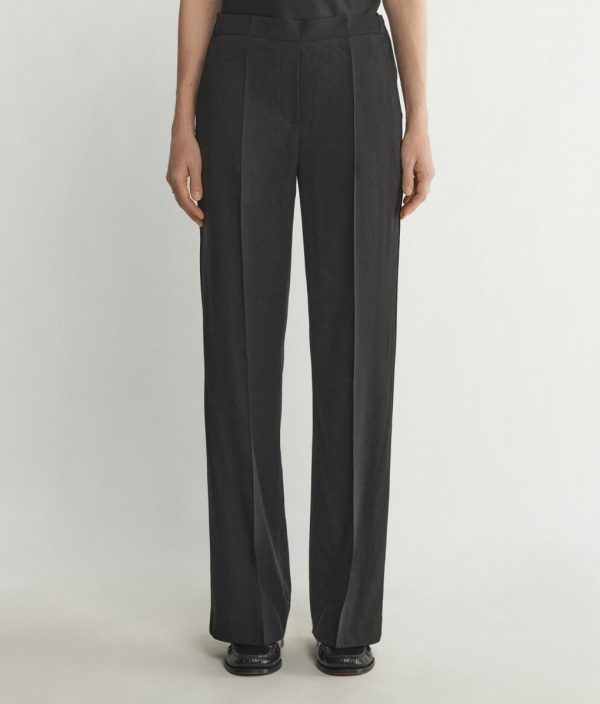 Taralawrence.shop30daf11734 2