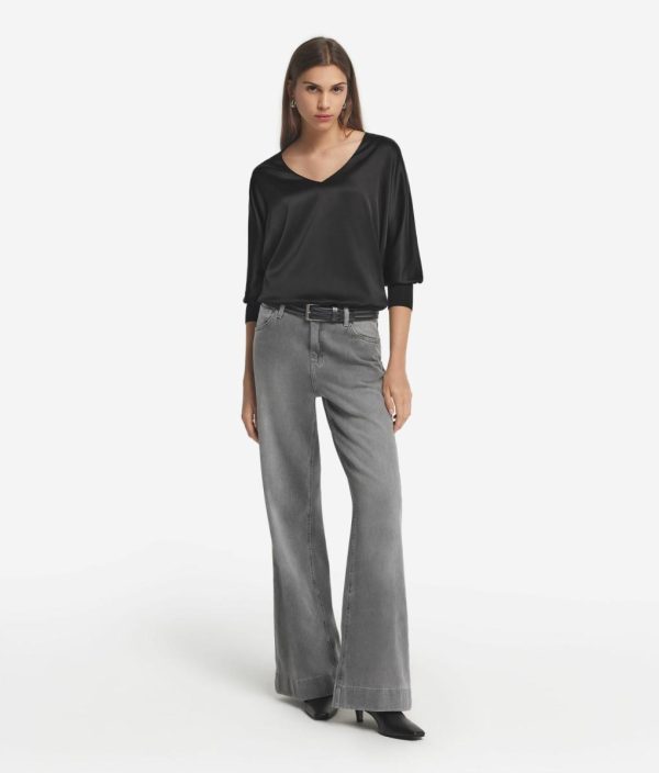 Taralawrence.shop319a04512a 1