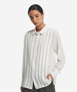 Taralawrence.shop32a9c118d0 2