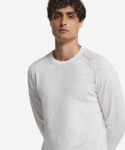 Taralawrence.shop34f8347943 4