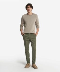 Taralawrence.shop35f0a27da2 1