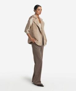 Taralawrence.shop3aacb56095 1