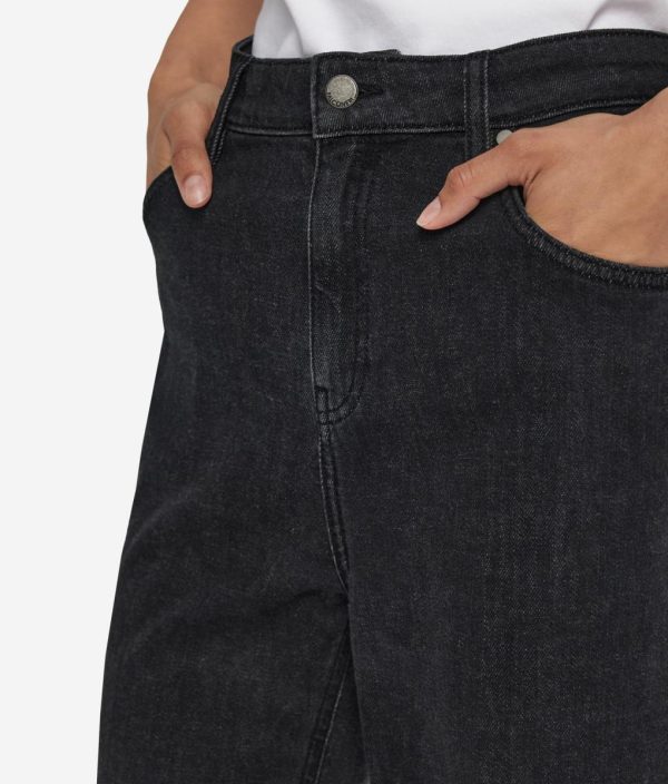 Taralawrence.shop3bbd25ead8 4