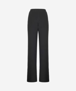 Taralawrence.shop40ff4258a5 5