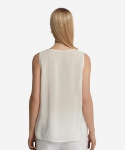 Taralawrence.shop4209ce189c 3