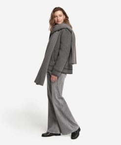 Taralawrence.shop423ceb2a2c 1